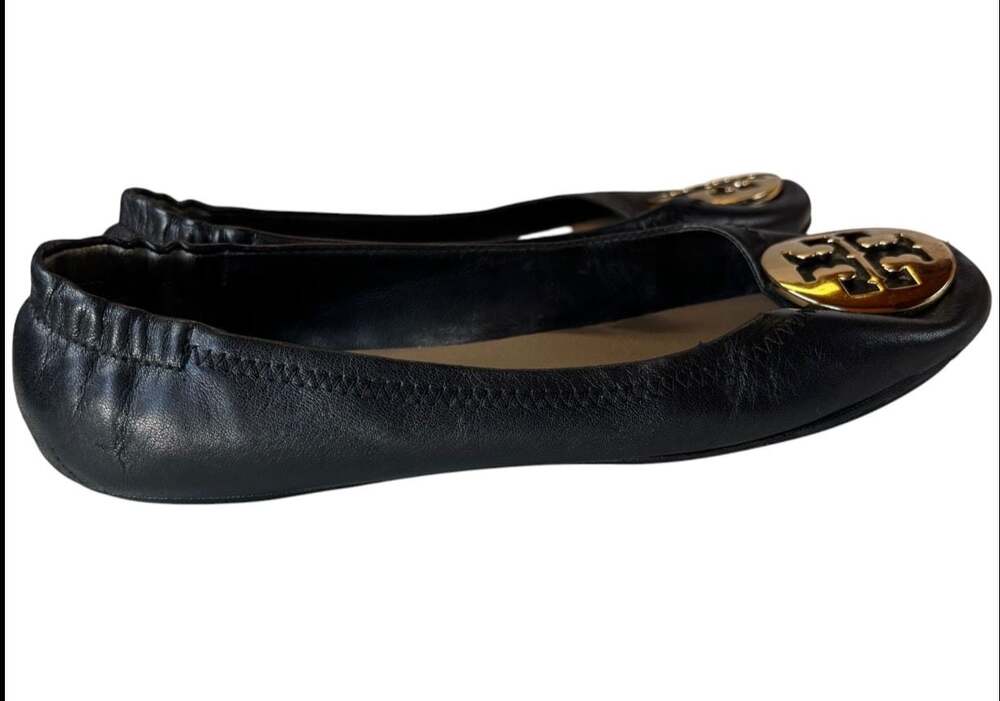 Tory Burch Minnie Travel Ballet Flats in Black Leather with Gold Medal - Picture 2 of 3